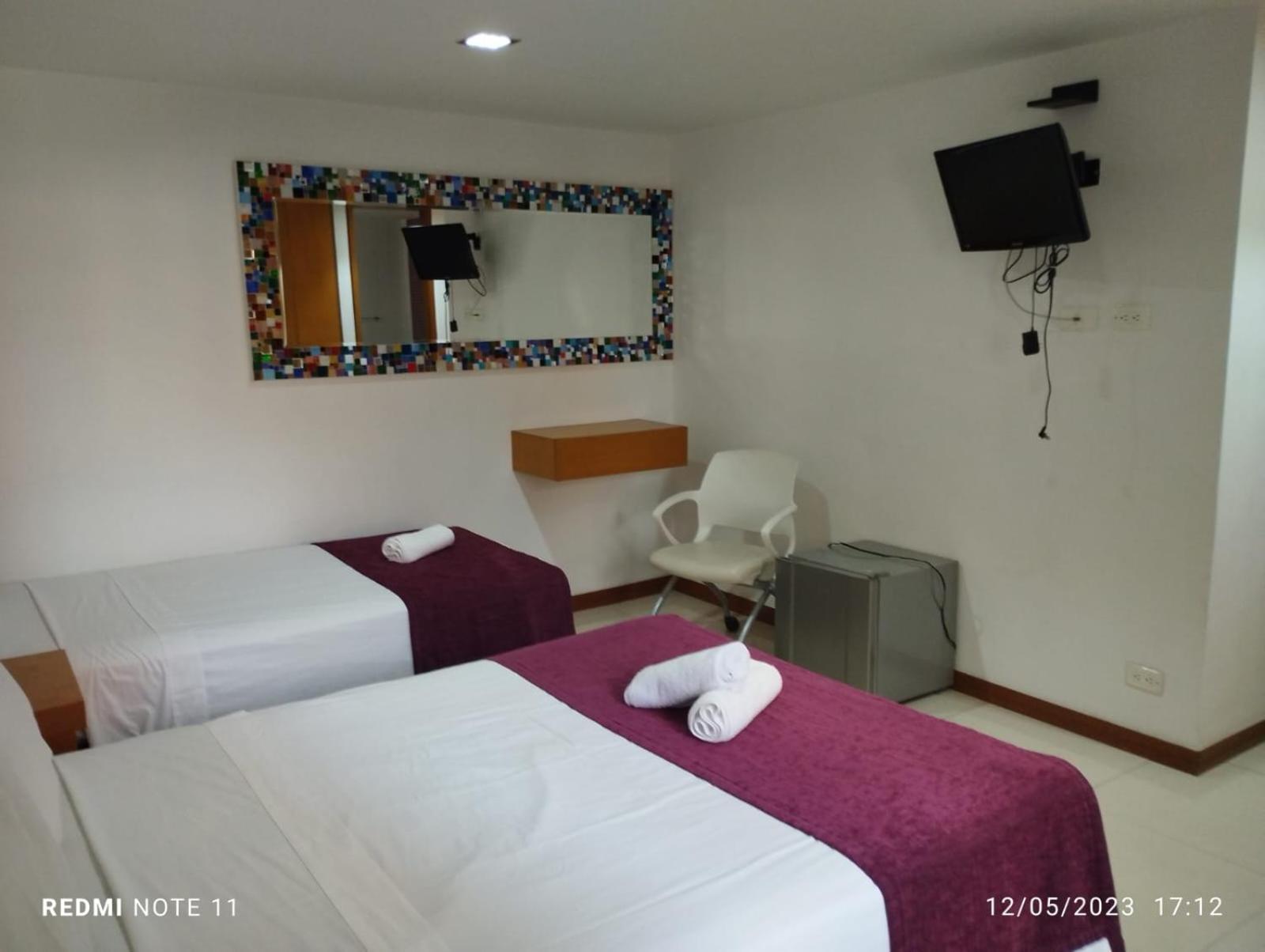Hotel San Antonio Plaza Cali Kültér fotó